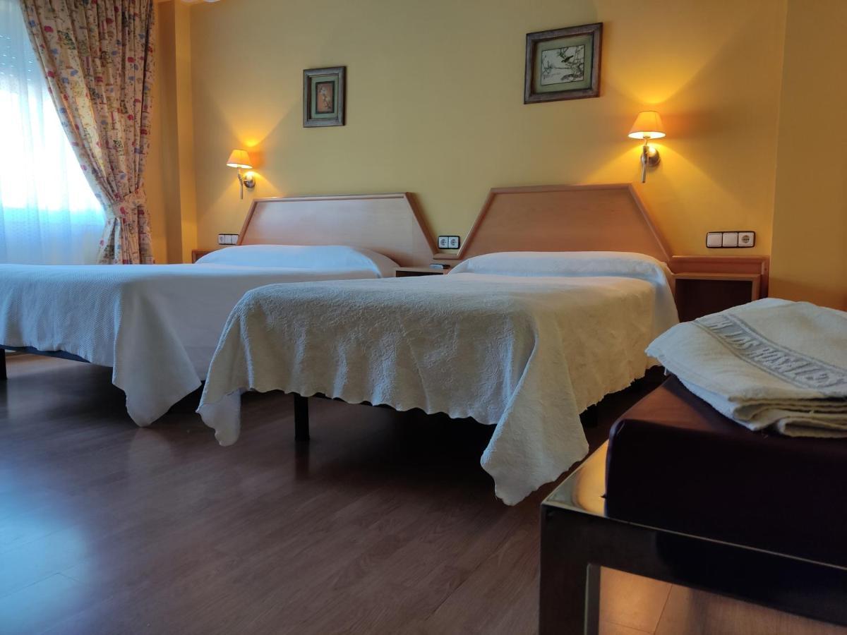 Hotel Los Rosales Almázcara Εξωτερικό φωτογραφία