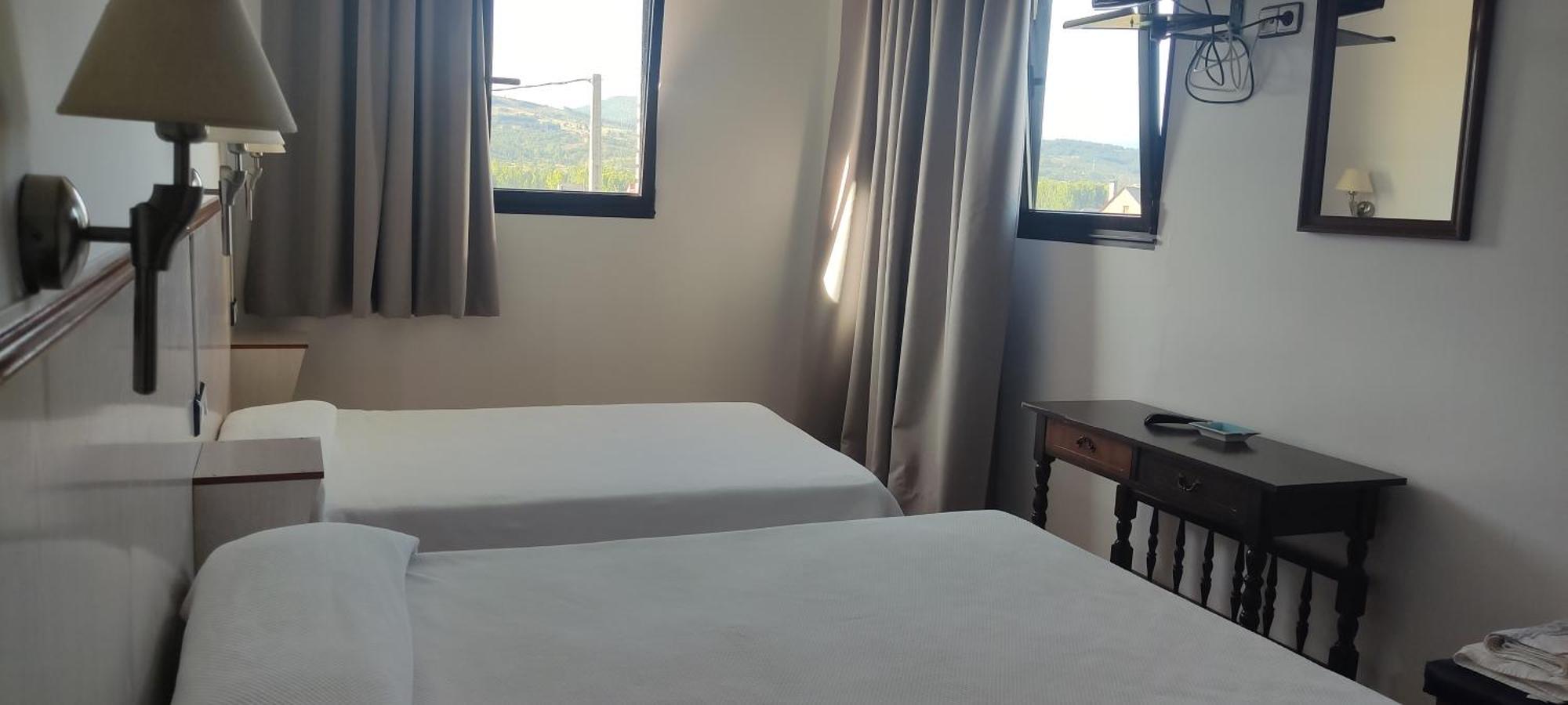 Hotel Los Rosales Almázcara Εξωτερικό φωτογραφία